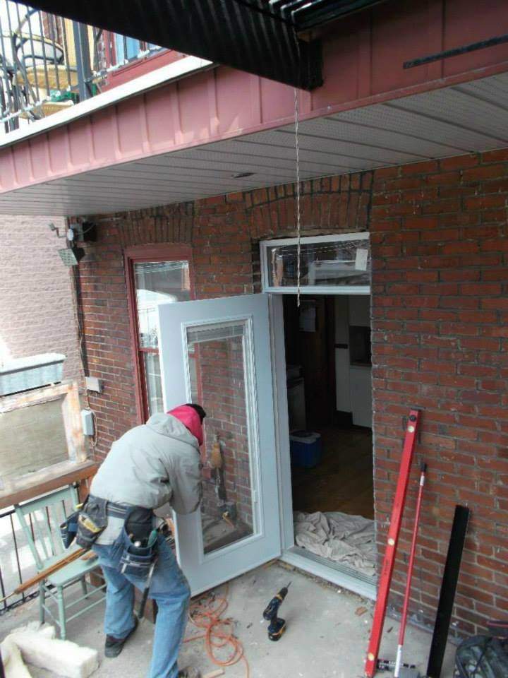 Installation de porte Laval